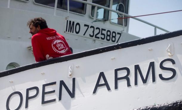 Open Arms y Sea Watch 3 esperan un puerto para 237 migrantes rescatados