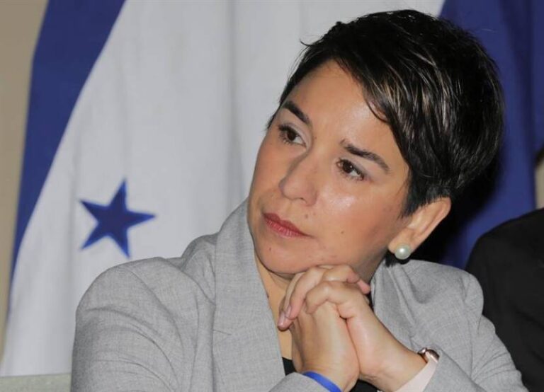 La ministra de Derechos Humanos de Honduras renuncia por motivos de salud