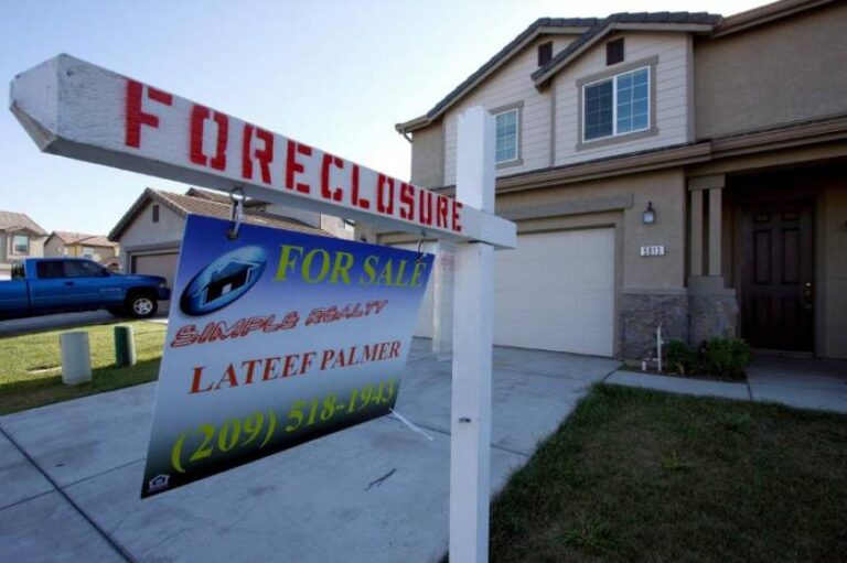 Empeoran las barreras raciales que sufren los latinos para lograr hipotecas