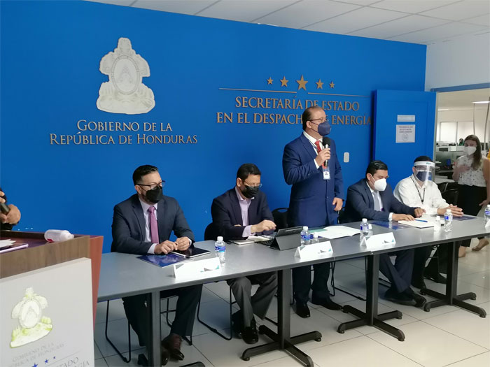 Gobierno hodureño anuncia licitación pública para la compra de 450 megavatios de energía