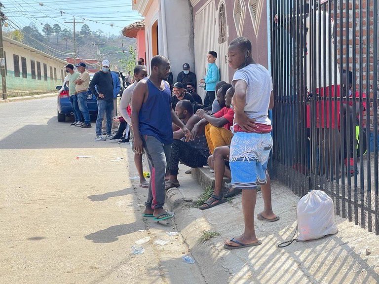 ¡Queremos salir de Honduras! el drama de migrantes varados en Danlí