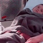 6-FOTO-ELIAN-EN-CAMILLA-AL-HOSPITAL….Foto-CNN.-1024×585