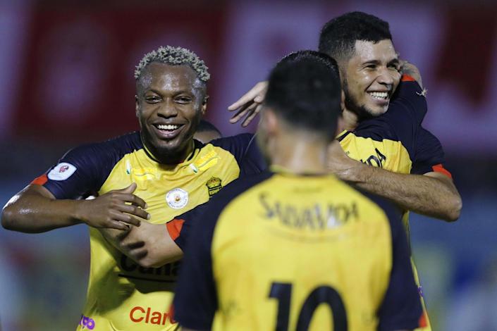 Real España a conservar el liderato y sumar su undécimo triunfo en Honduras