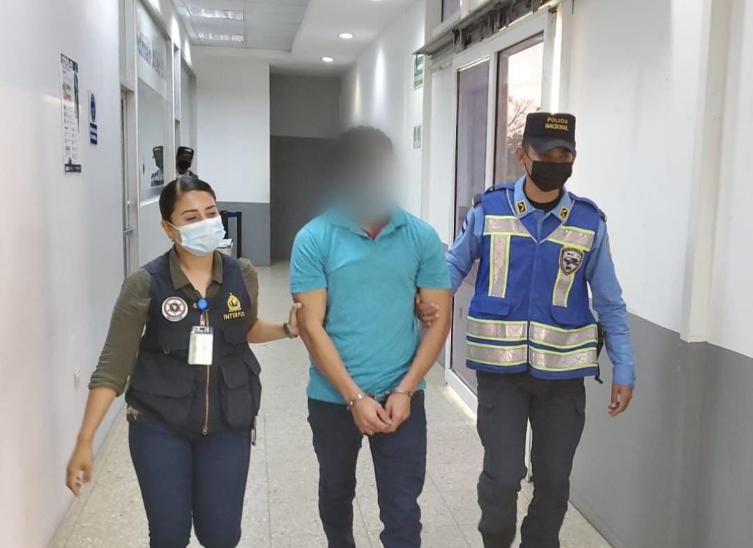 Interpol captura a tres hondureños tras ser deportados