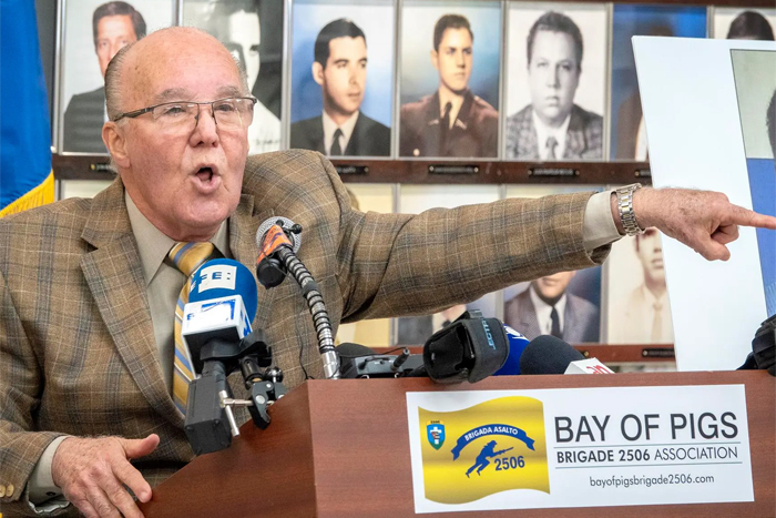 Grupos del exilio cubano critican al Gobierno Biden por caer en el «chantaje»