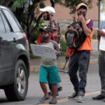 ninos-mendicidad-1-696×454-1