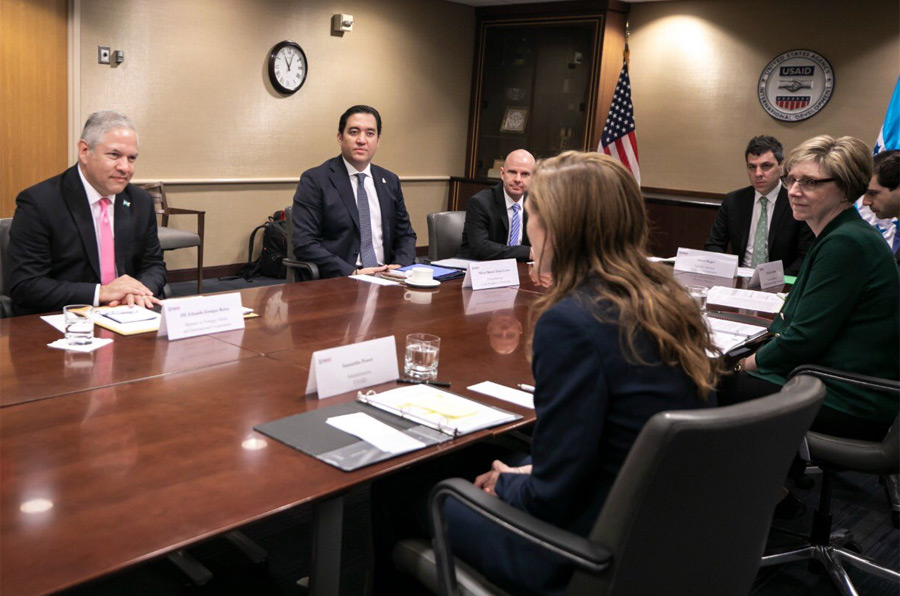 Honduras y EEUU abordan temas como migración, visas de trabajo y cooperación bilateral