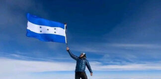Ronald Quintero, el primer hondureño en llegar a la cima del Monte Everest
