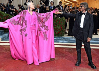 Glenn Close: «Hollywood está progresando, tengo 75 años y aún trabajo»