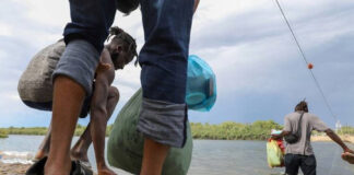 Hallan cuerpo de niño migrante ahogado en el río Grande y buscan a su hermano