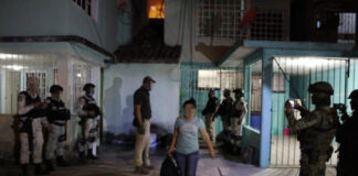 Hallan a 39 migrantes hondureños hacinados en viviendas en Tabasco