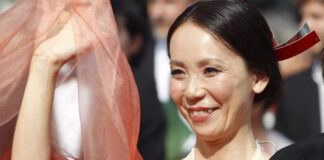 La cineasta japonesa Naomi Kawase es acusada de abusar y agredir a su equipo