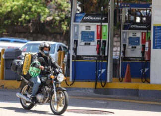 El Año Nuevo comienza con incrementos en los precios de las gasolinas