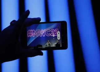 El mercado de móviles caerá hasta un 3,5 % en 2022 por los cierres en China