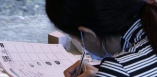 Los colombianos residentes en Venezuela vuelven a votar en la frontera