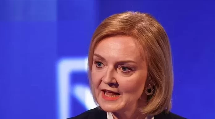 Liz Truss querría deportar a demandantes de asilo a España, según The Times