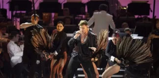 Ricky Martin se cura las heridas con un baño de masas en Los Ángeles