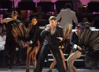 Ricky Martin se cura las heridas con un baño de masas en Los Ángeles