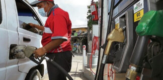 Las gasolinas bajarán considerablemente desde el lunes