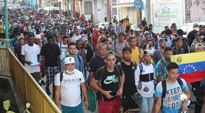 Migrantes viven con esperanza y alegría la eliminación de «Quédate en México»