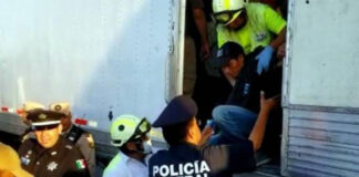 México realiza operativo para buscar a migrantes en tráileres en frontera sur