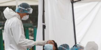 Los nuevos casos de covid-19 bajan por primera vez en cinco semanas en América