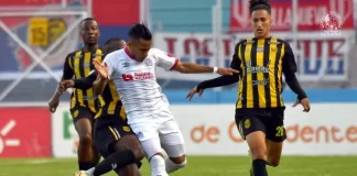 Olimpia empata ante Real España y conserva el liderato del Apertura en Honduras