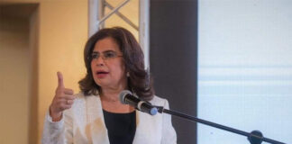 Solo los hipócritas se molestan que el gobierno utilice las reservas del BCH: Rixi Moncada