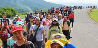 Guardia Nacional de México cierra el paso a la caravana migrante