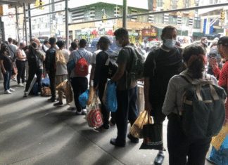 Bodegas de Nueva York dispuestas a emplear a “miles” de inmigrantes latinos