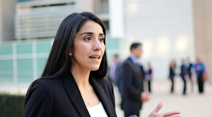 Abogados demandan por no poder acceder a inmigrantes detenidos en Florida