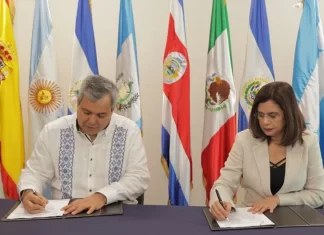 El BCIE y Honduras acuerdan subsidio para energía y laboratorio de moléculas