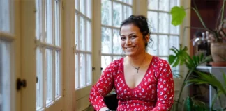 La peruana Claudia Ulloa debuta en novela con «Yo maté a un perro en Rumanía»