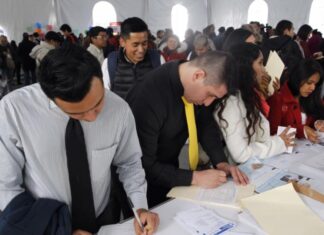 México crea 157 mil 432 empleos formales en agosto y suma 616 mil 718 en el año