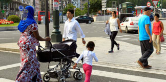 La llegada irregular de inmigrantes baja en España un 10.2 % hasta agosto