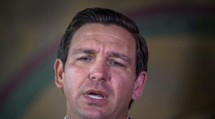 Florida busca que militares deporten migrantes y que policías de carreteras hagan redadas