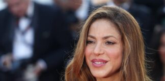 Shakira dice que está en una de las horas más difíciles y oscuras de su vida