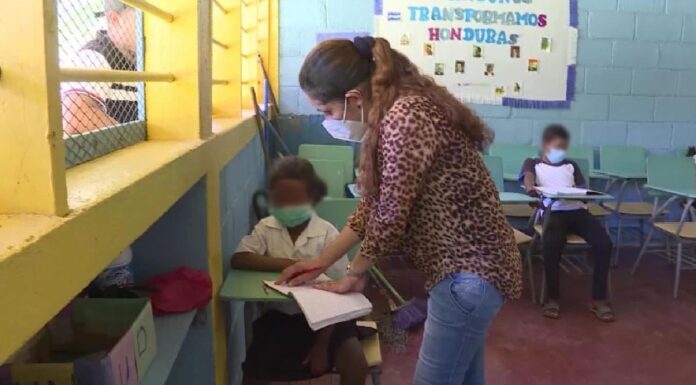 Gobierno concede asueto en las escuelas viernes y lunes por día del maestro hondureño