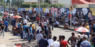 Caravanas salen cada 24 horas del sur de México buscando permisos temporales