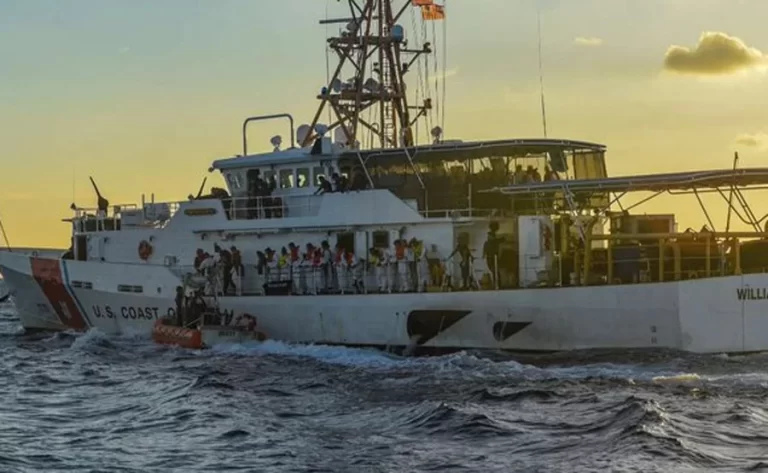EEUU devuelve a 163 cubanos que intentaban llegar irregularmente a sus costas