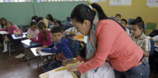 Alrededor de 280 docentes en riesgo y víctimas de desplazamiento forzado en Honduras