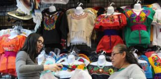 El FMI espera que la economía global el año que viene crezca más de lo esperado