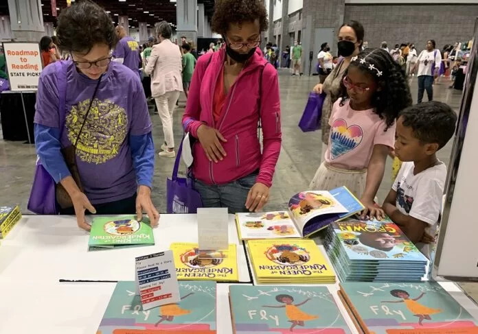 feria-del-Libro-Washington-696x487