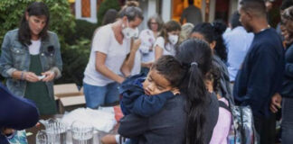 La llegada inesperada de migrantes deja conmocionada a Martha’s Vineyard