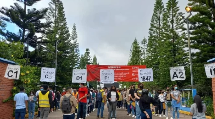 Miles de aspirantes se someten a las pruebas para ingresar en la UNAH