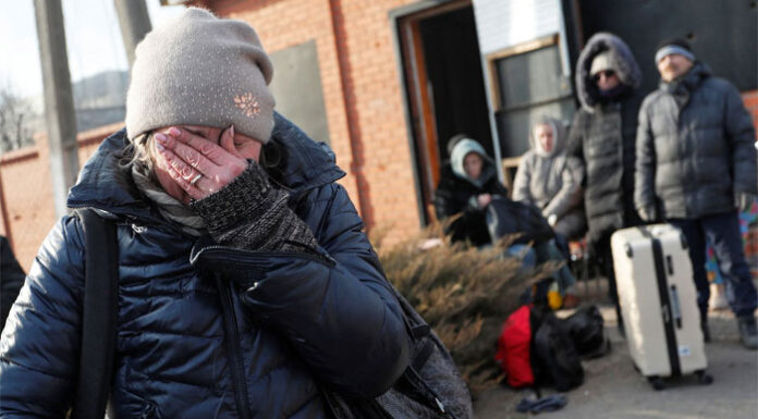 El alcalde de Denver se opondrá a deportaciones de Trump aunque lo lleven a la ‘cárcel’