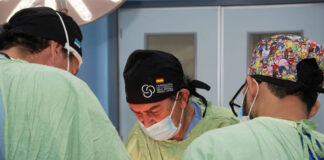 Médicos españoles que realizan brigada en Urología en hospital sampedrano