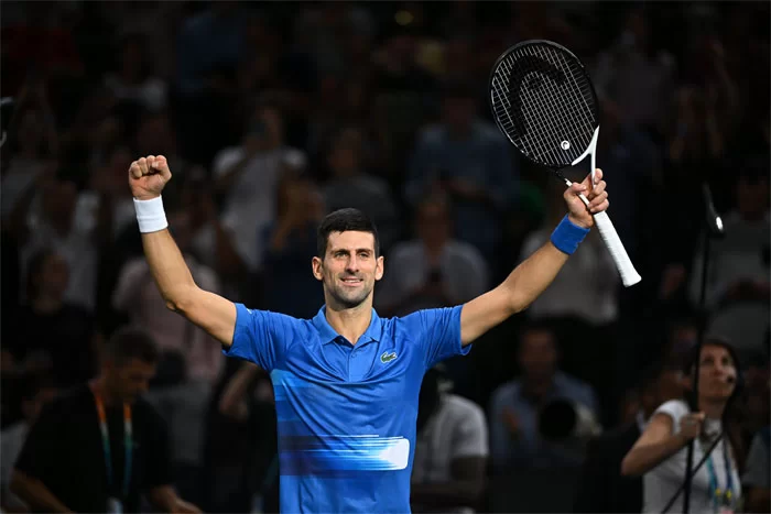 Djokovic avanza en la víspera del debut de Alcaraz y Nadal