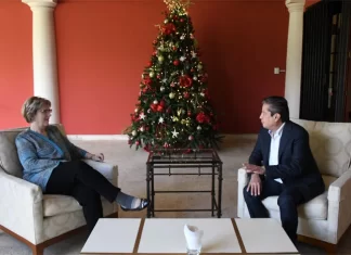 Embajadora Dogu conversa con presidente de la CCIT sobre apoyo del sector privado