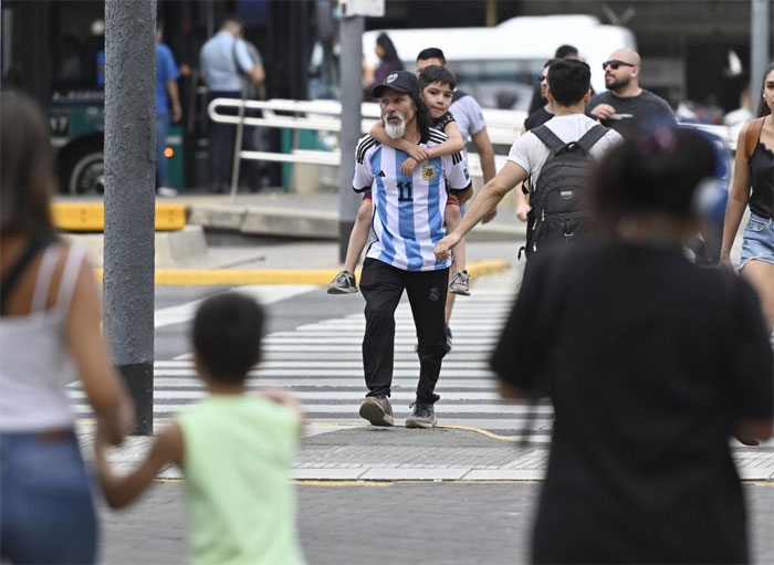 La «alegría» que anhelan los argentinos en tiempos de convulsión